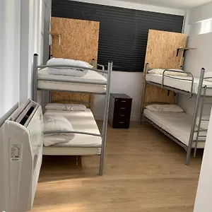 Хостел Bilbao Central Rooms